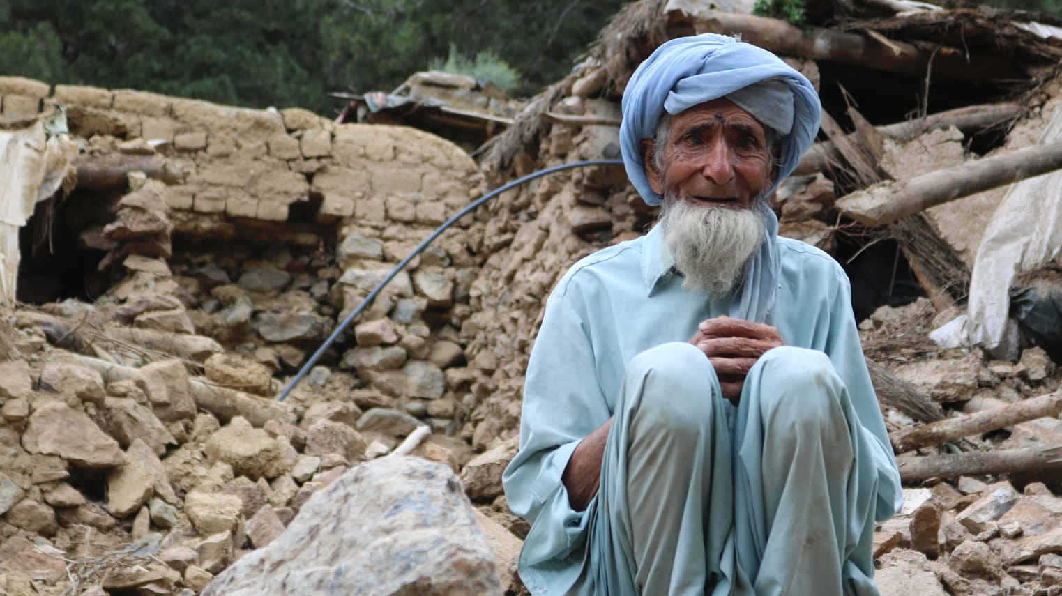 Nach dem Erdbeben: Viele Afghanen in der betroffenen Region haben bei der Katastrophe gleich mehrere Familienmitglieder verloren.