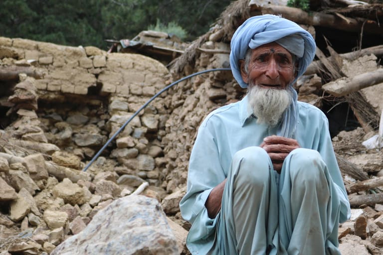 Nach dem Erdbeben: Viele Afghanen in der betroffenen Region haben bei der Katastrophe gleich mehrere Familienmitglieder verloren.