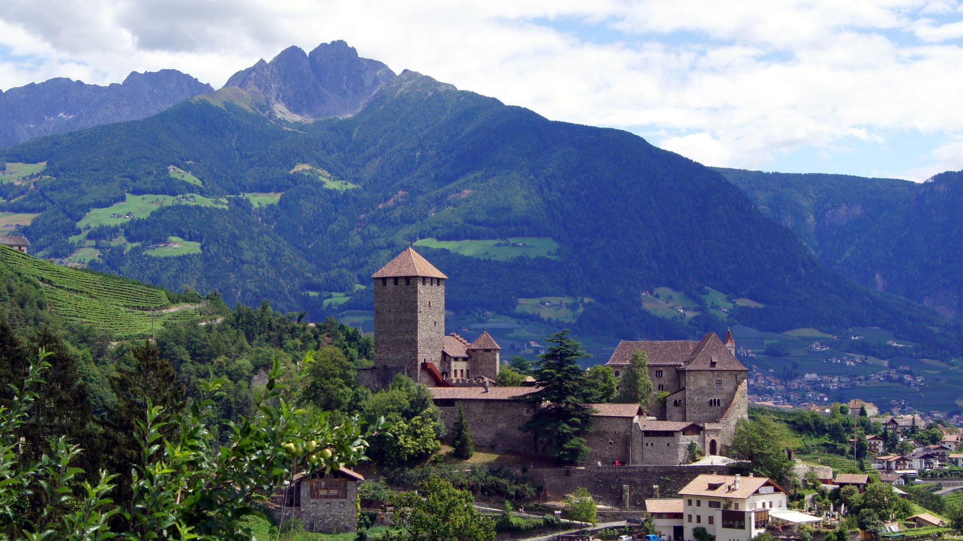 Landschaft am Hirzer (Archivbild): An dem Berg in den Sarntaler Alpen ist eine Deutsche verunglückt. Landschaft am Hirzer (Archivbild): An dem Berg in den Sarntaler Alpen ist eine Deutsche verunglückt.