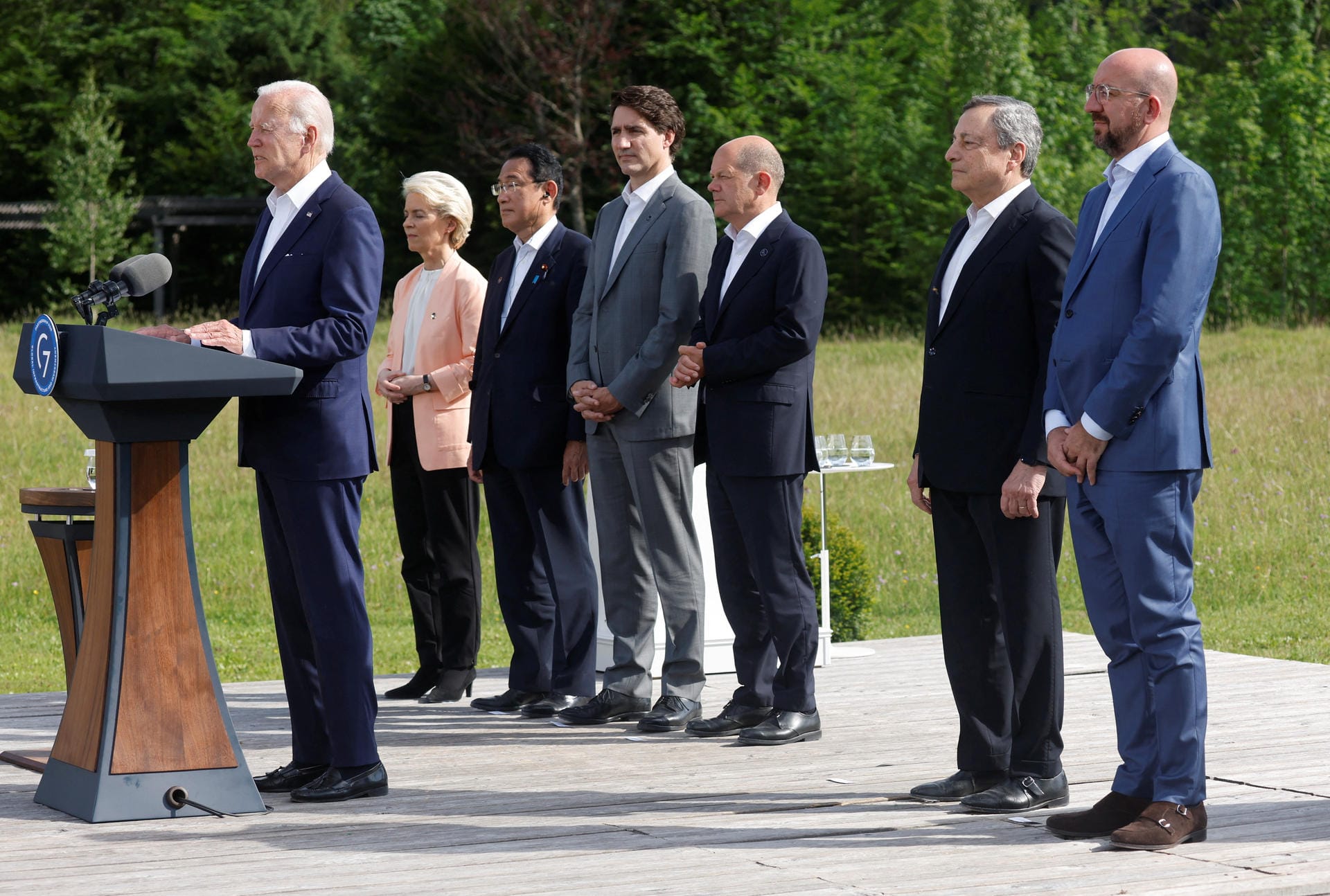 Pressekonferenz am Sonntagnachmittag: Die G7-Chefs verkündeten ein großes Investitionsprogramm.