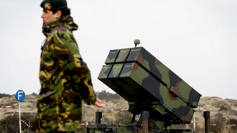 Nasams Raketenabwehrsystem der Niederländischen Armee (Archiv): Die ukrainische Regierung soll im Krieg gegen Russland um die Waffe gebeten haben.