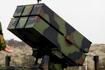 Ein Nasams-Raketensystem (Archivbild): Die Luftabwehrraketen der USA sollen bereits auf dem Weg in die Ukraine sein.