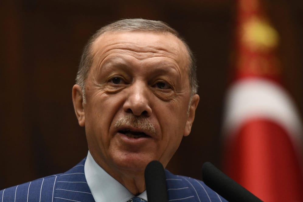 Erdogan bei einer Rede: Will er nur den Preis für seine Zustimmung hochtreiben?