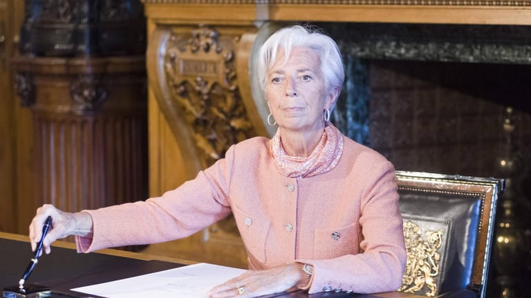 EZB-Präsidentin Christine Lagarde verfolgt eine laxe Zinspolitik.