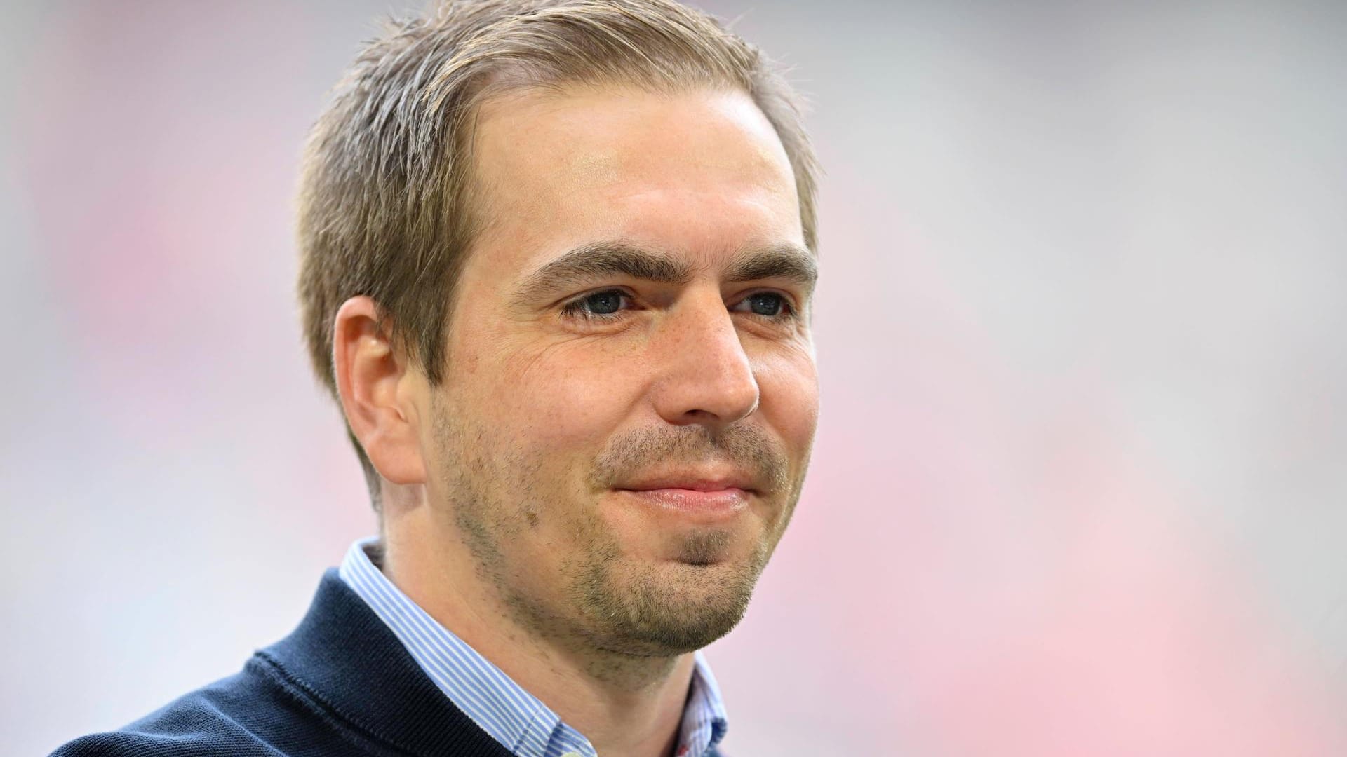Philipp Lahm: Der frühere Nationalspieler freut sich über die Verpflichtungen von Mané und Götze.