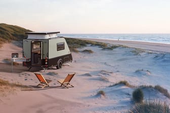 Sehnsucht nach der großen Freiheit: Leichte und günstige Wohnwagen wie der Kip Shelter ermöglichen Camping auch mit kleinerem Budget.