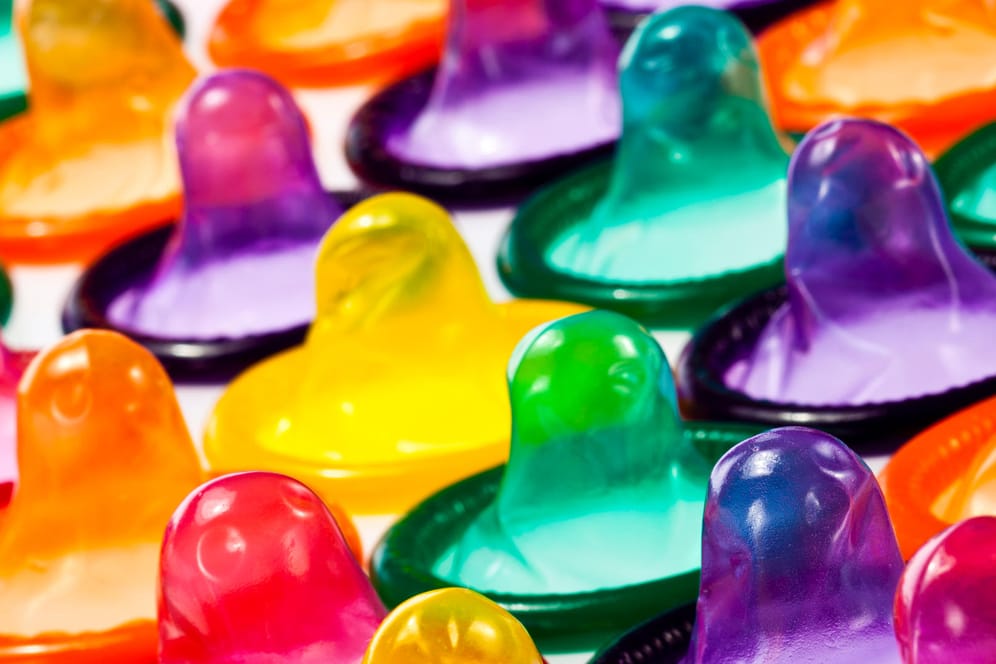 Vielfalt an Kondomen: Die CPR stellt für viele Eigenmarken in Deutschland Kondome her.