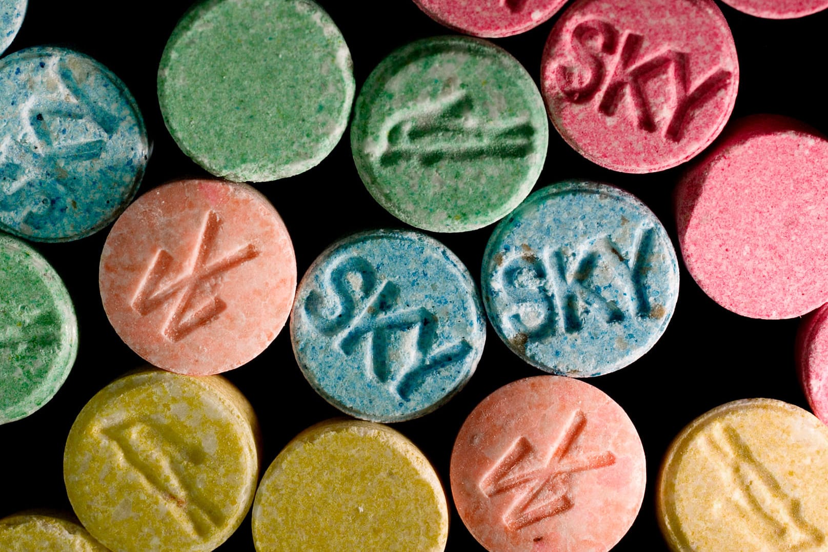 Ecstasy-Labor auf belgischer Militärbasis entdeckt.