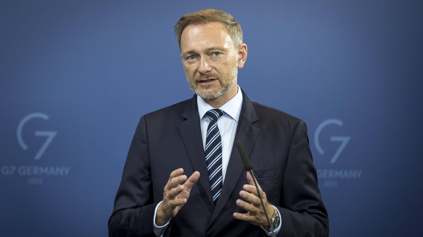 Finanzminister Christian Lindner (FDP): Dank des Sondervermögens könnte die Bundesregierung die Schuldengrenze 2023 knapp einhalten.