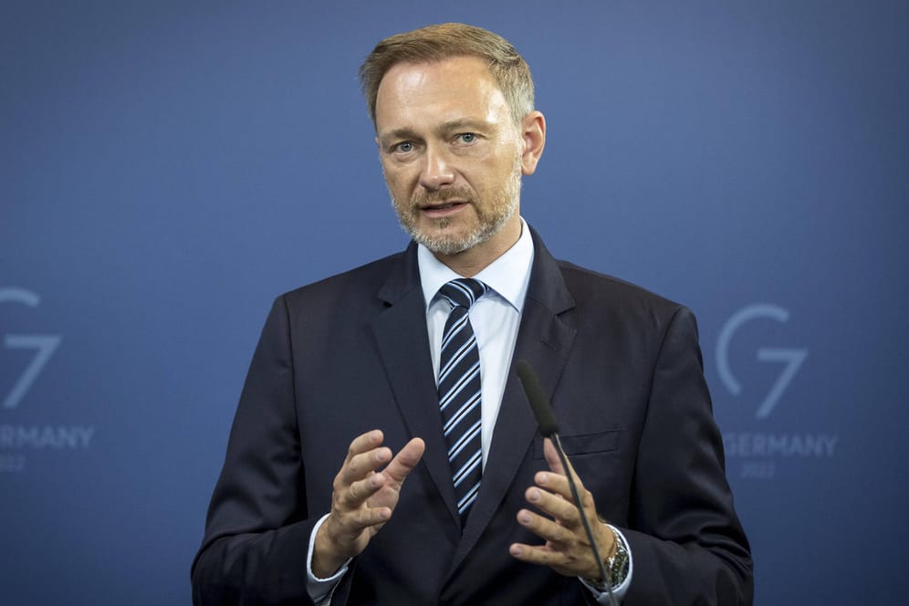 Finanzminister Christian Lindner (FDP): Dank des Sondervermögens könnte die Bundesregierung die Schuldengrenze 2023 knapp einhalten.
