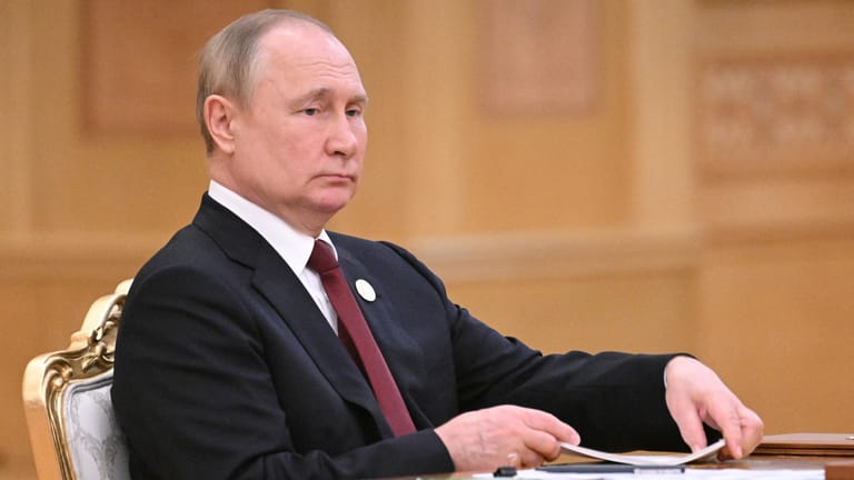 Wladimir Putin: Der russische Präsident besuchte erstmals nach Beginn des Ukraine-Krieges mit Tadschikistan und Turkmenistan zwei ausländische Staaten.