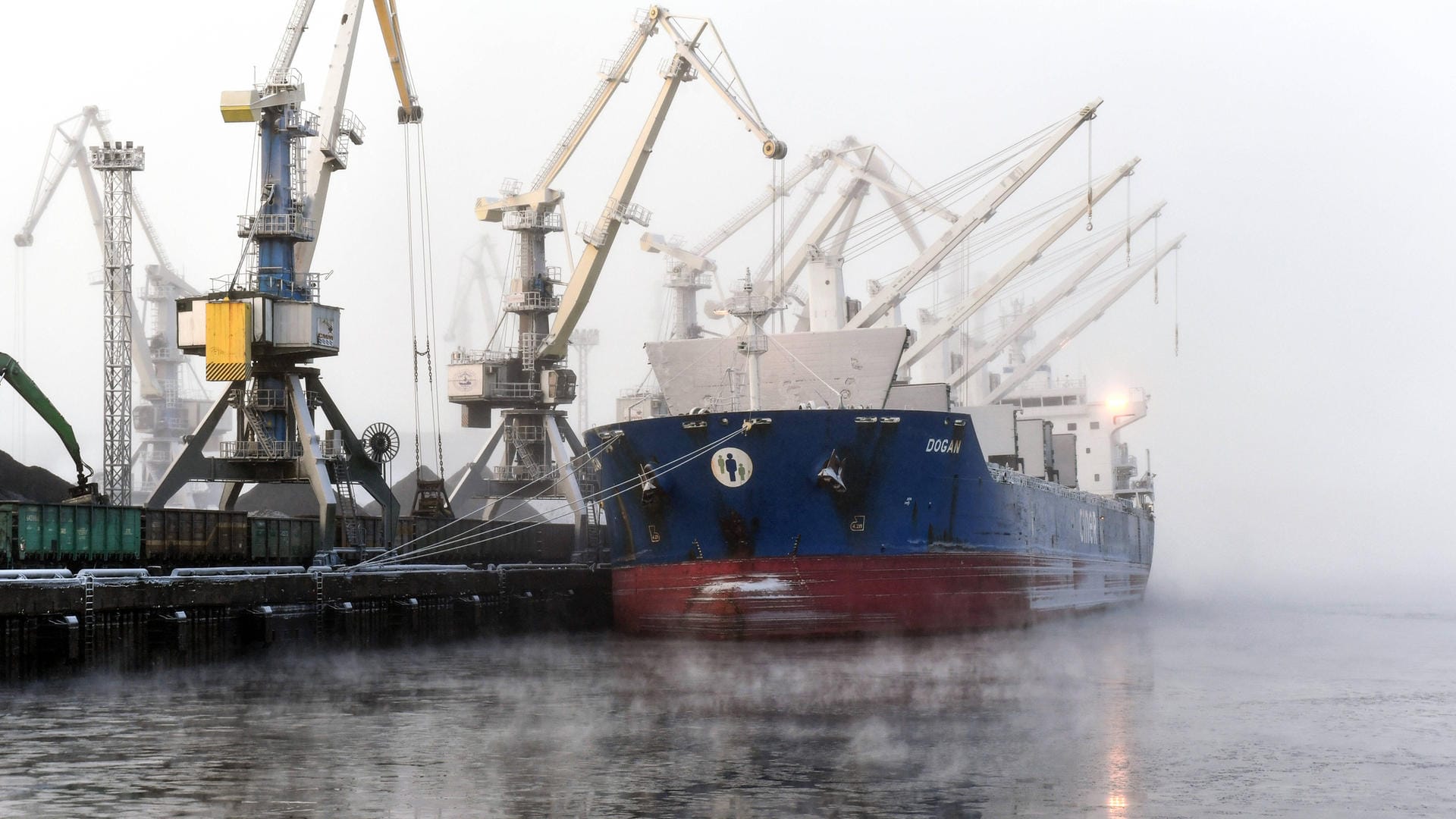 Spitzbergen (Archivbild): Norwegen blockiert hier die Versorgung einer russischen Siedlung.