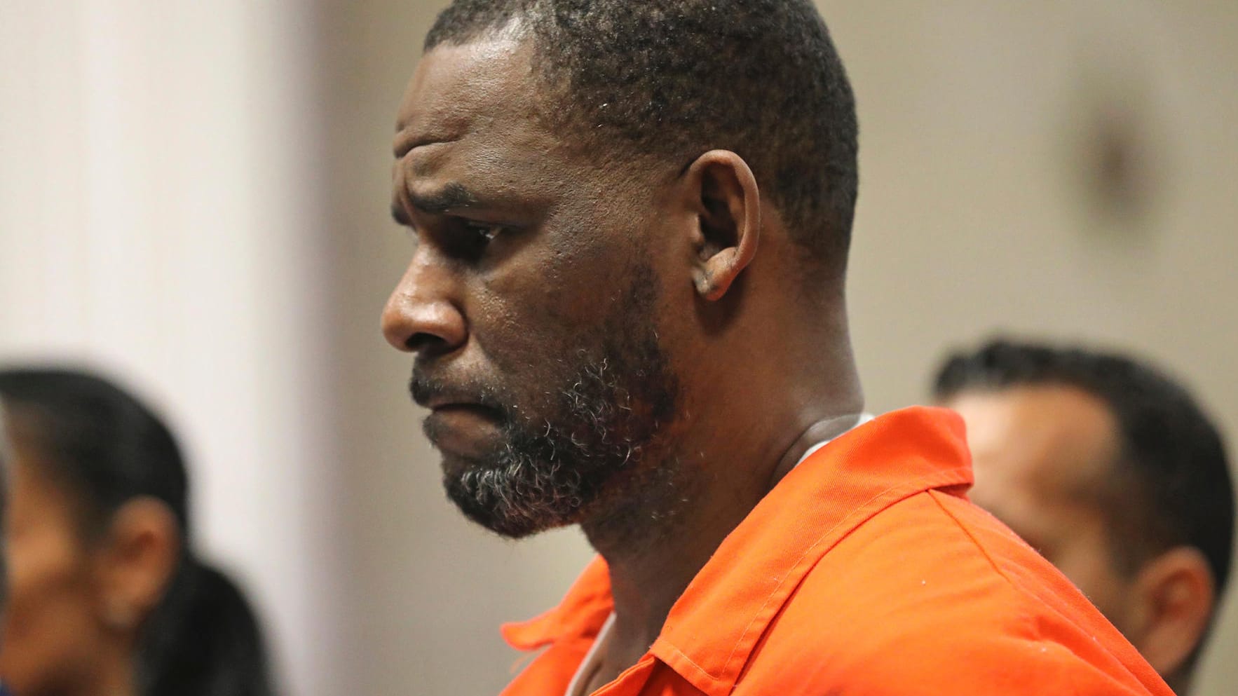 R. Kelly: Der Sänger sitzt eine 30-jährige Haftstrafe ab.