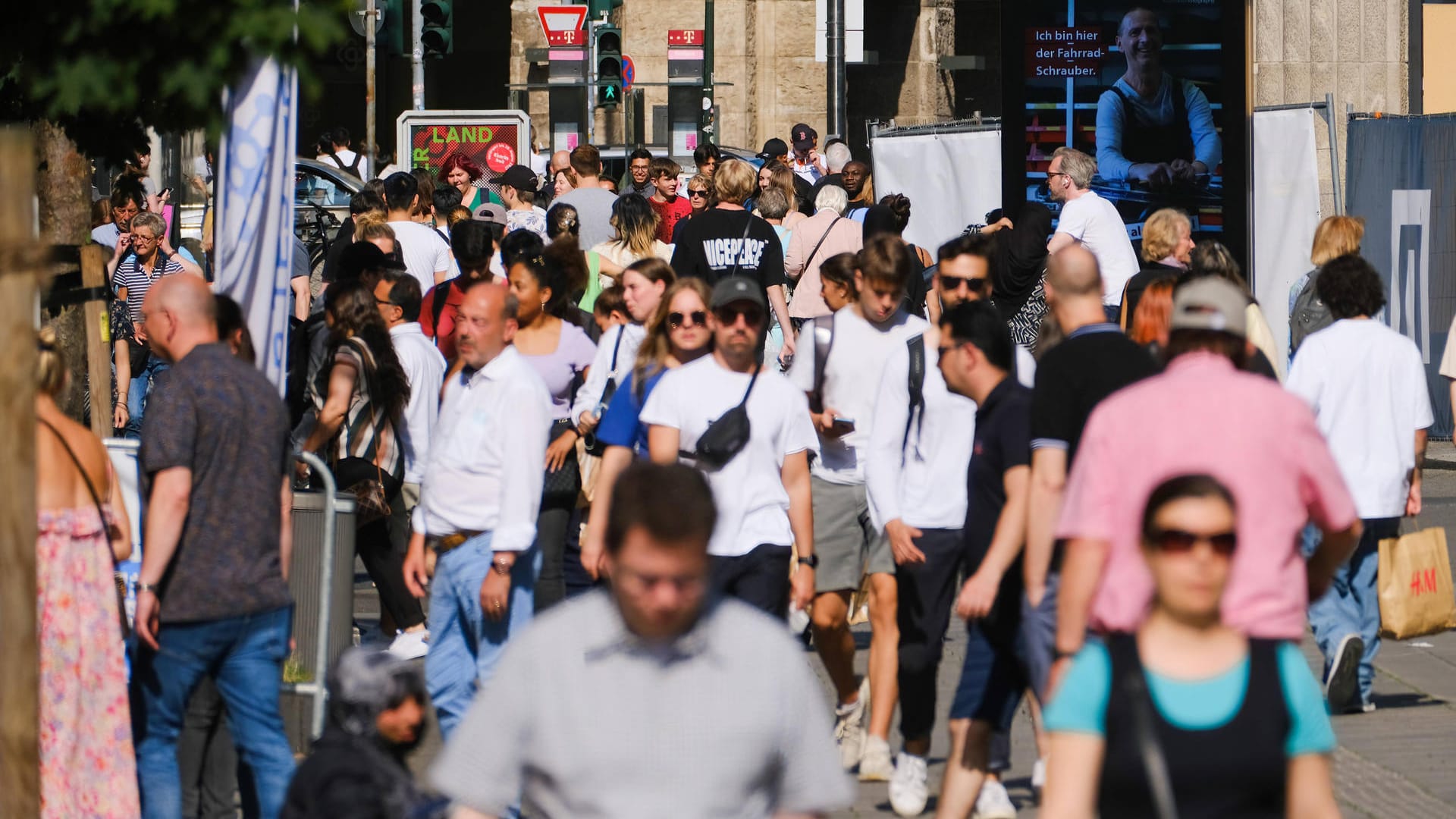 Deutschland im Corona-Sommer: Aber welche Maßnahmen gelten für den Herbst? Deutschland im Corona-Sommer: Aber welche Maßnahmen gelten für den Herbst?
