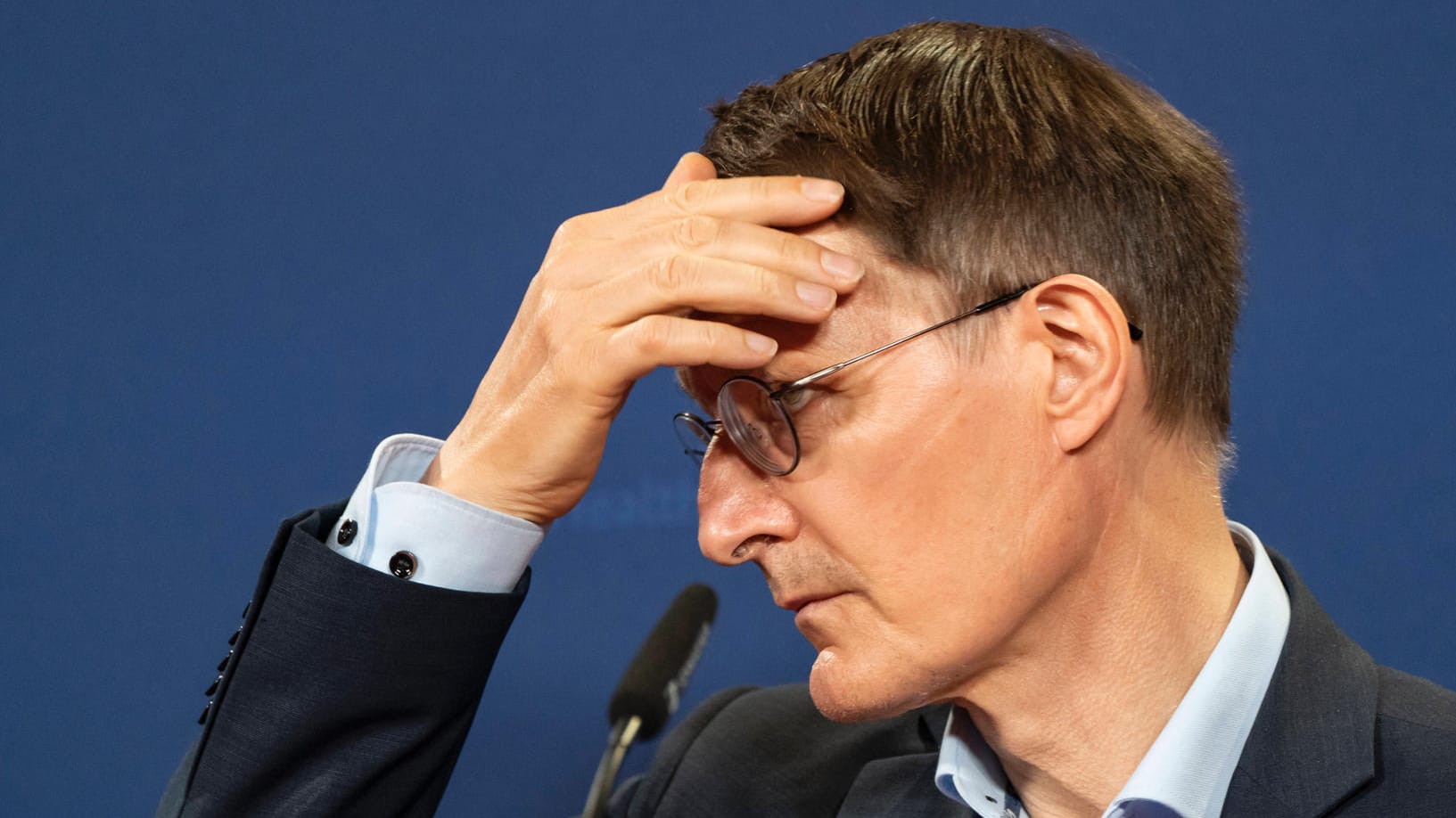 Karl Lauterbach bei einer Pressekonferenz in Berlin.