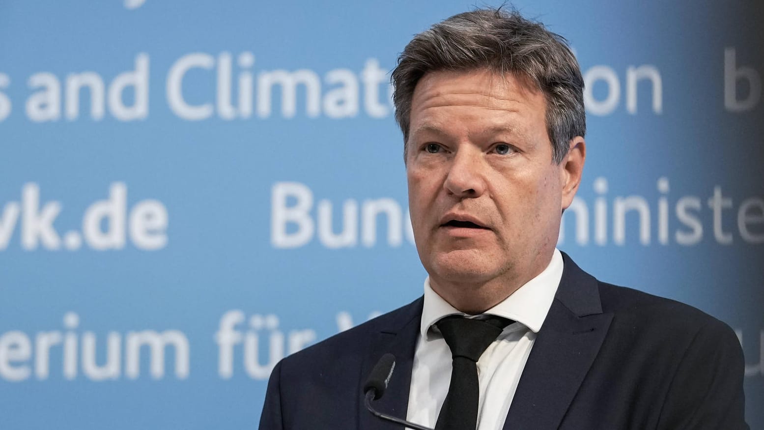 Robert Habeck: Der Wirtschaftsminister ist besorgt über die Gasversorgung im Winter.