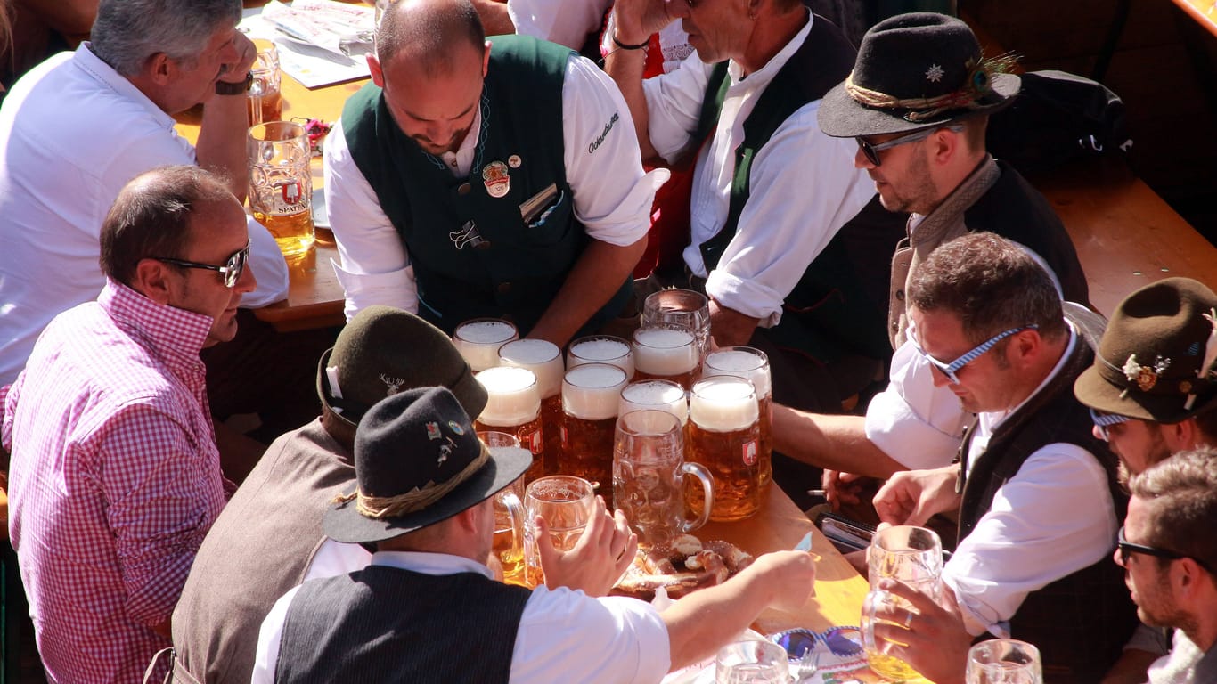 Oktoberfest München (Archivbild): Das Bier 2022 wird teuer.