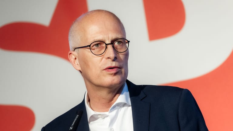 Hamburgs Bürgermeister Peter Tschentscher (SPD): Er geht auf Konfrontationskurs mit Berlin.