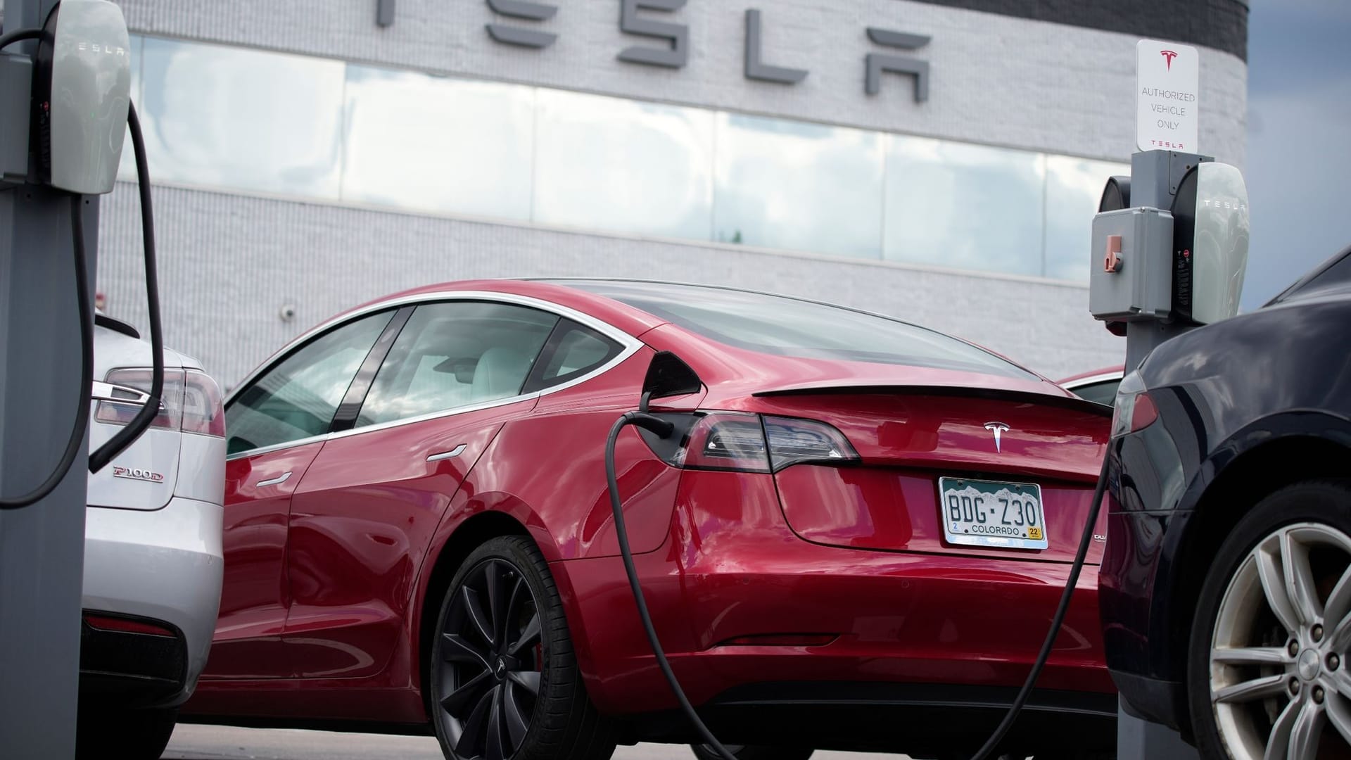 Tesla Tesla