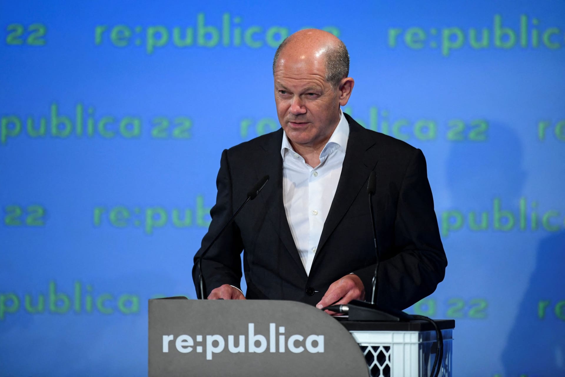 Olaf Scholz redet bei der Republica.