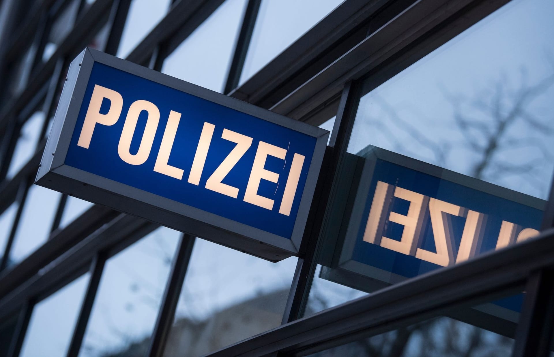 Schriftzug "Polizei"