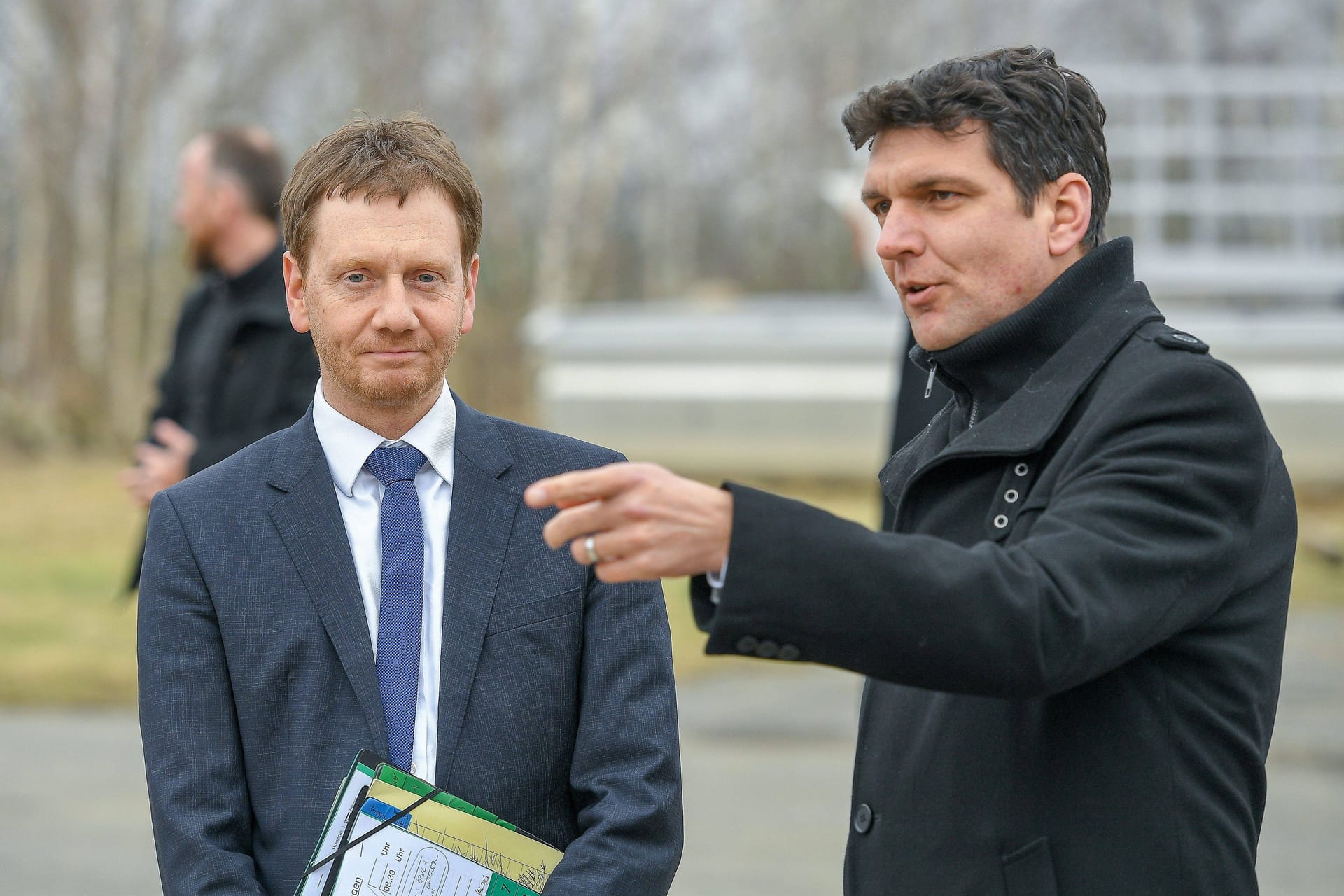 Henry Graichen (r.), Landrat im Landkreis Leipzig mit Sachsen-MP Kretschmer: Die AfD bei den Wahlen deutlich abgehängt.