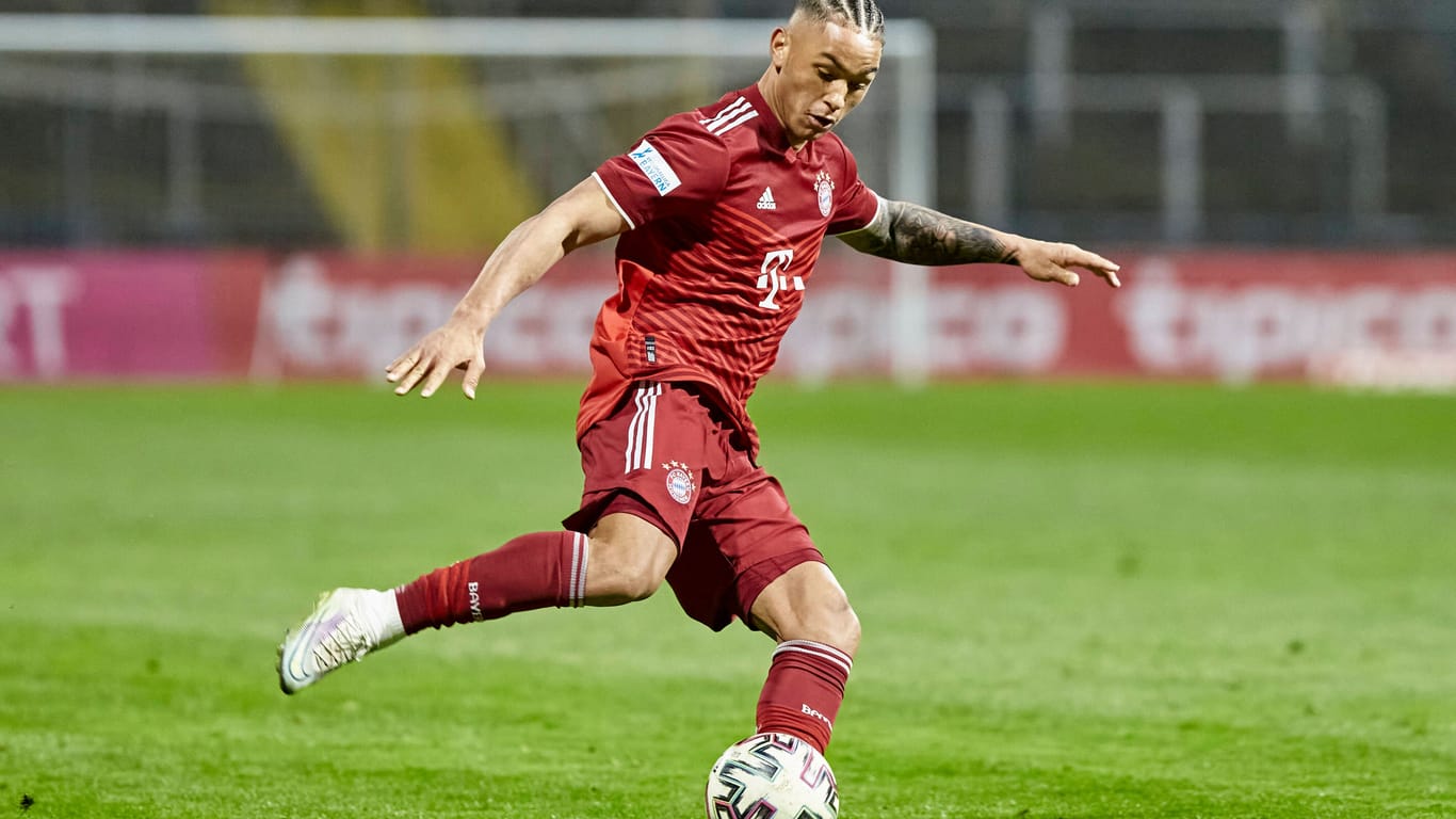 U19-Nationalspieler Armindo Sieb am Ball (Archivbild): In der Regionalliga erzielte er zehn Treffer für die zweite Mannschaft des FC Bayern.