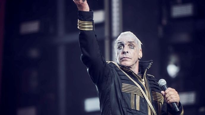 Till Lindemann von Rammstein beim Konzert der Band in Berlin.