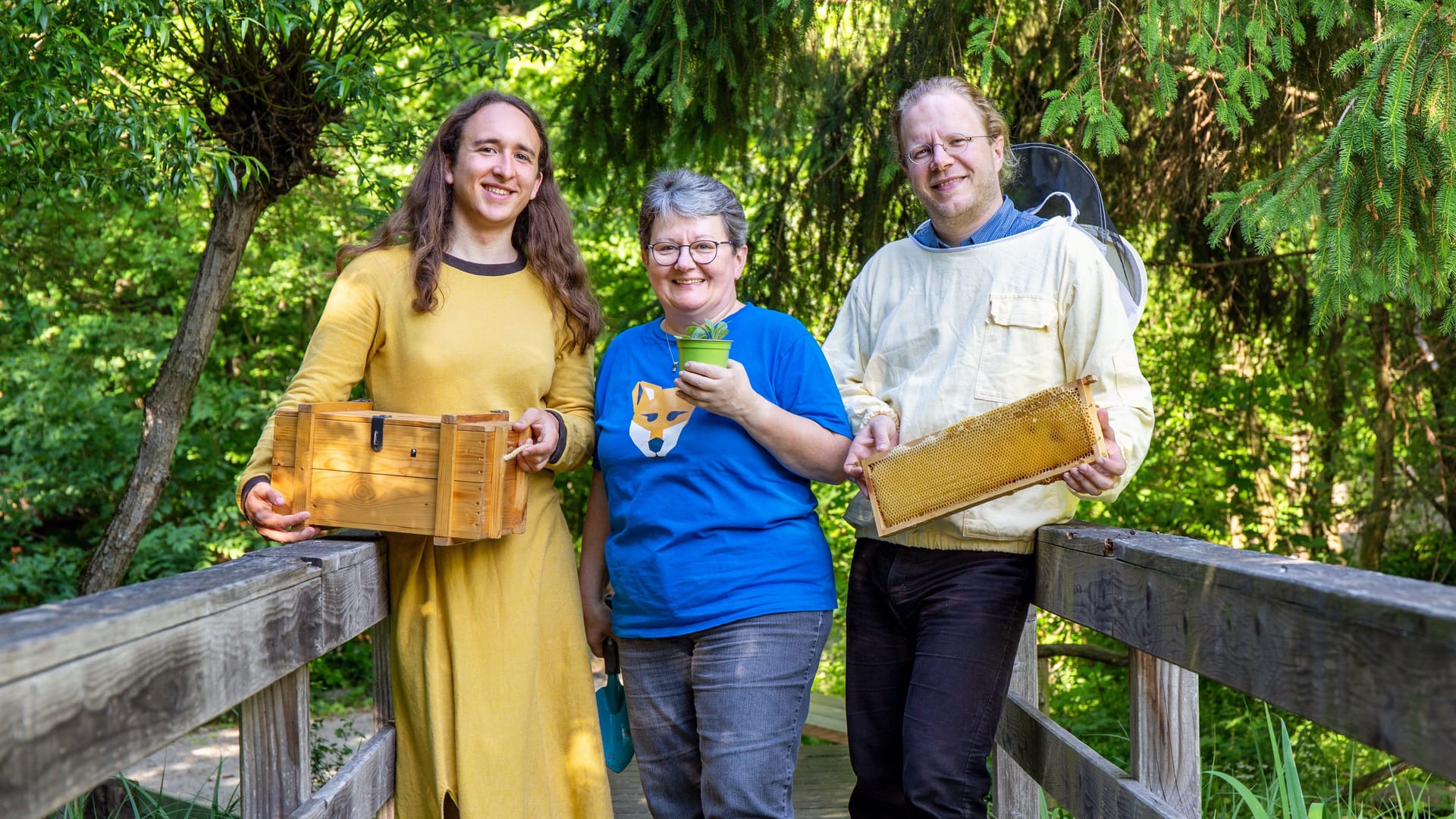 Cora Uxa, Sieglinde Düring und Jens Düring von der Erfurter Fuchsfarm: Sie werden als Erfurts Helden des Monats geehrt.