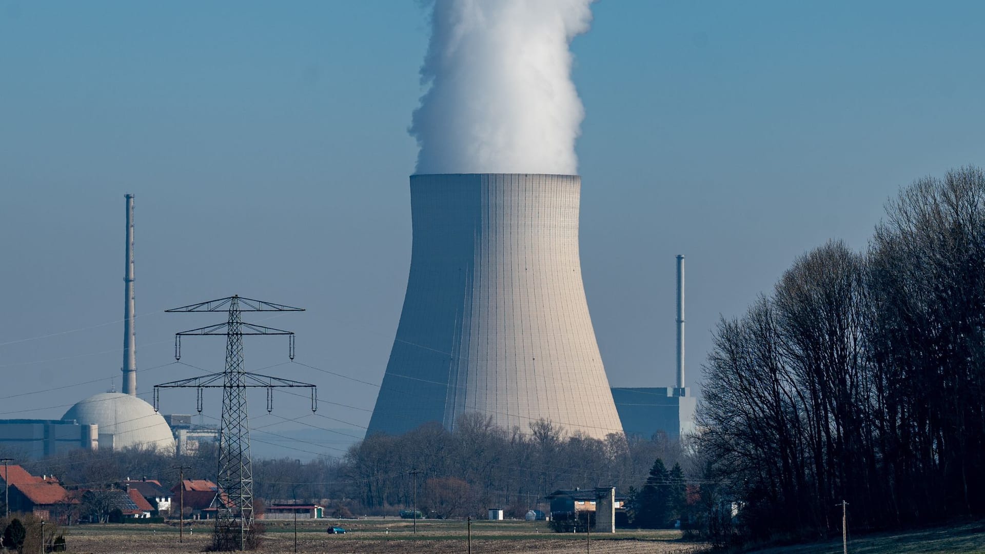 Atomkraftwerk Isar 2 in Niederbayern