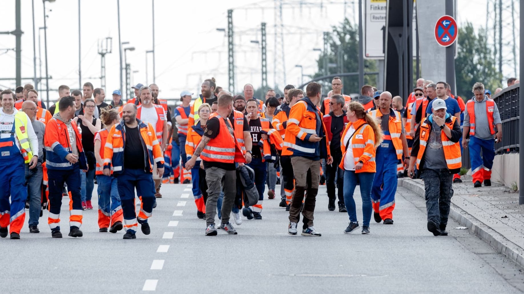 Warnstreik im Hamburger Hafen