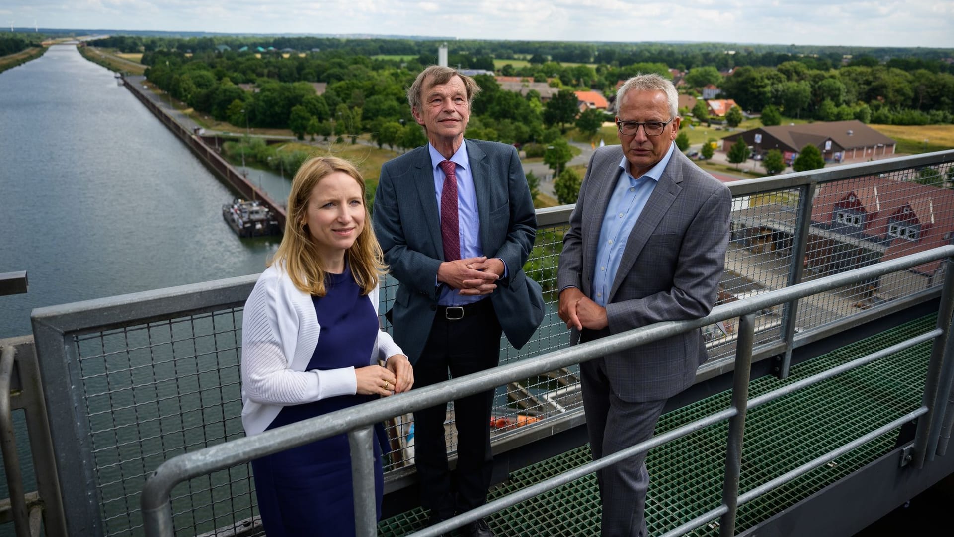 Schiffshebewerk Scharnebeck Schiffshebewerk Scharnebeck
