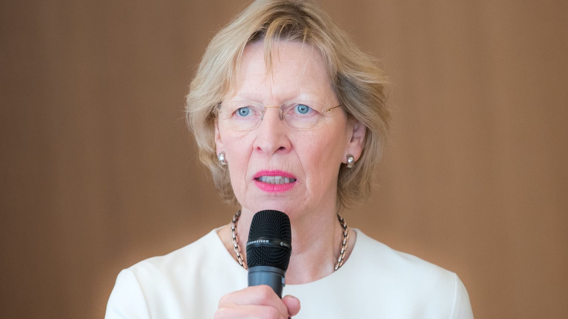 Dorothee Stapelfeldt Dorothee Stapelfeldt