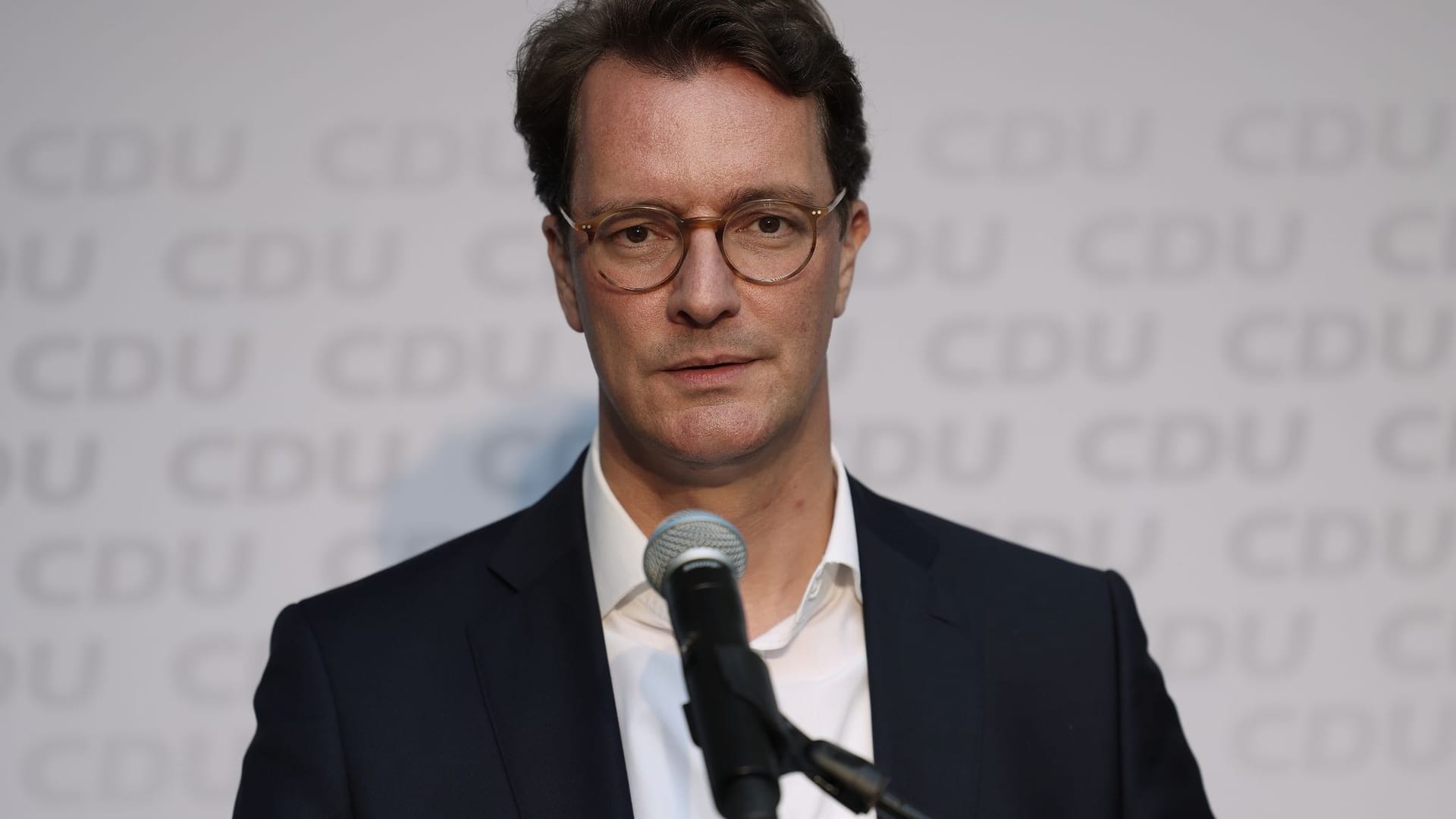 Hendrik Wüst (CDU) Hendrik Wüst (CDU)