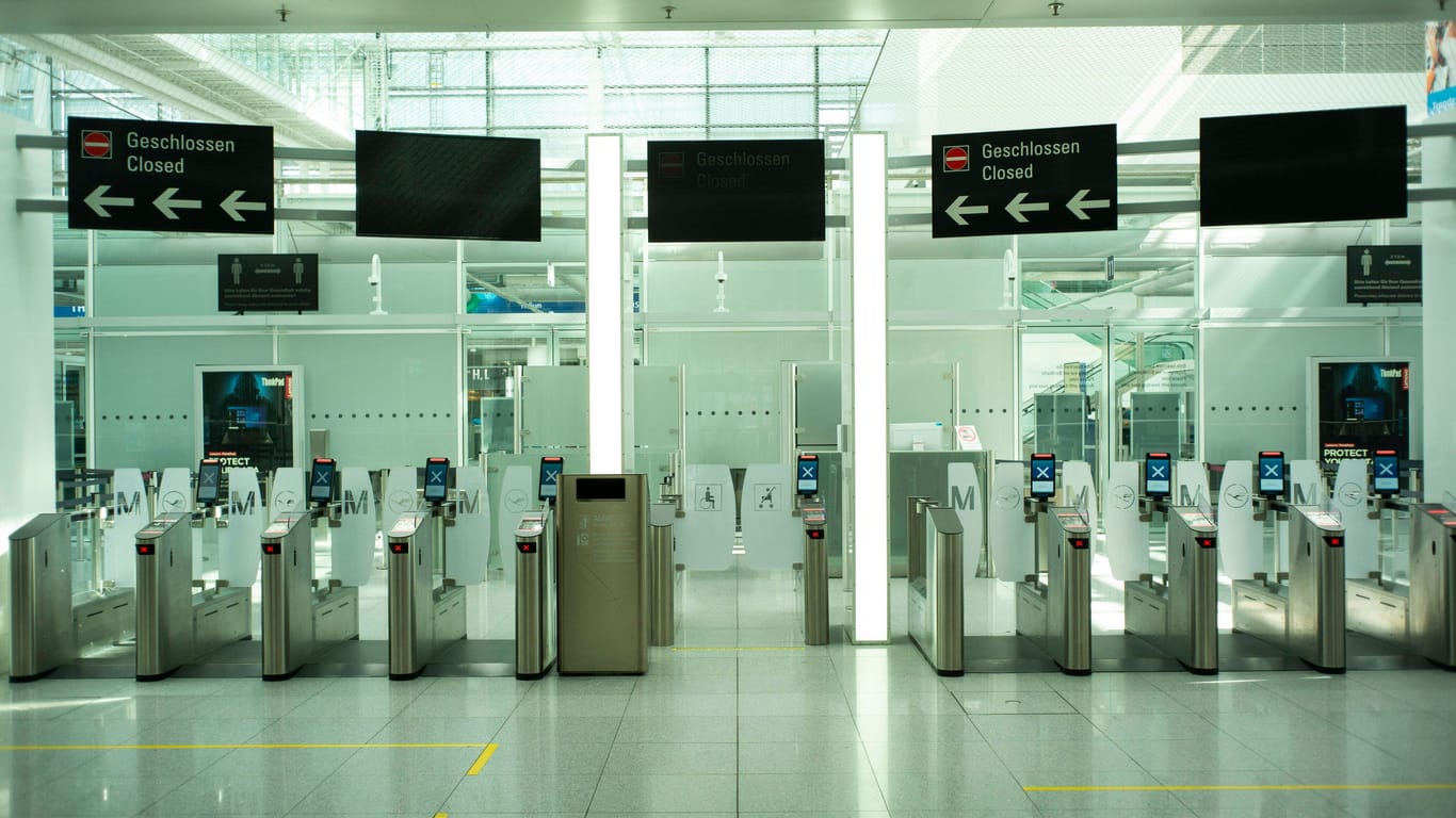 Der Sicherheitsbereich an einem Flughafen (Symbolbild): Die Fluggäste mussten den Bereich verlassen.