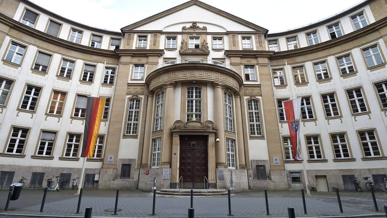 Frankfurt: Mann muss wegen Messerangriff vier Jahre in Haft