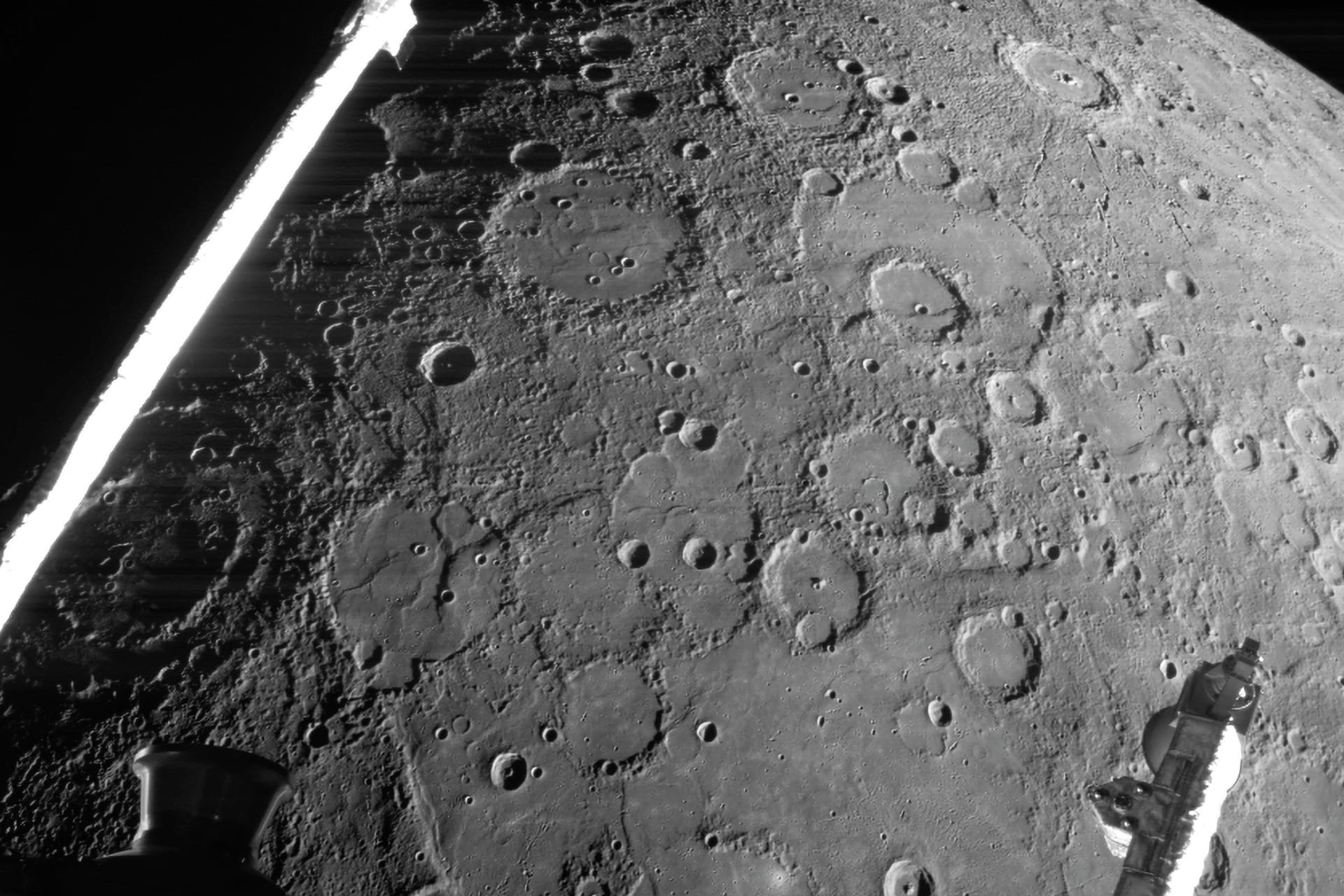 Bild vom Merkur: Die Sonde "BepiColombo" hat diesen Schnappschuss zur Erde gefunkt.