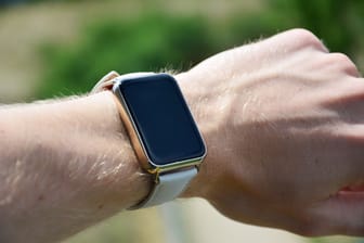 Huaweis neuer Fitnesstracker Watch Fit 2 kommt mit einem großen Display und sieht aus wie eine Smartwatch.
