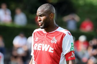Anthony Modeste im Trikot des 1. FC Köln: Der Stürmer denkt über einen Vereinswechsel nach.