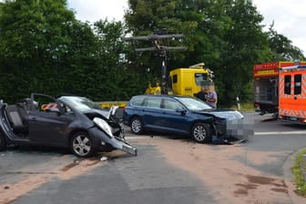 Frontal-Crash bei Bad Homburg: Ein 37 Jahre alter Mann befuhr mit seinem VW Passat die Zeppelinstraße aus Oberstedten kommend in Richtung Hochtaunusklinik.