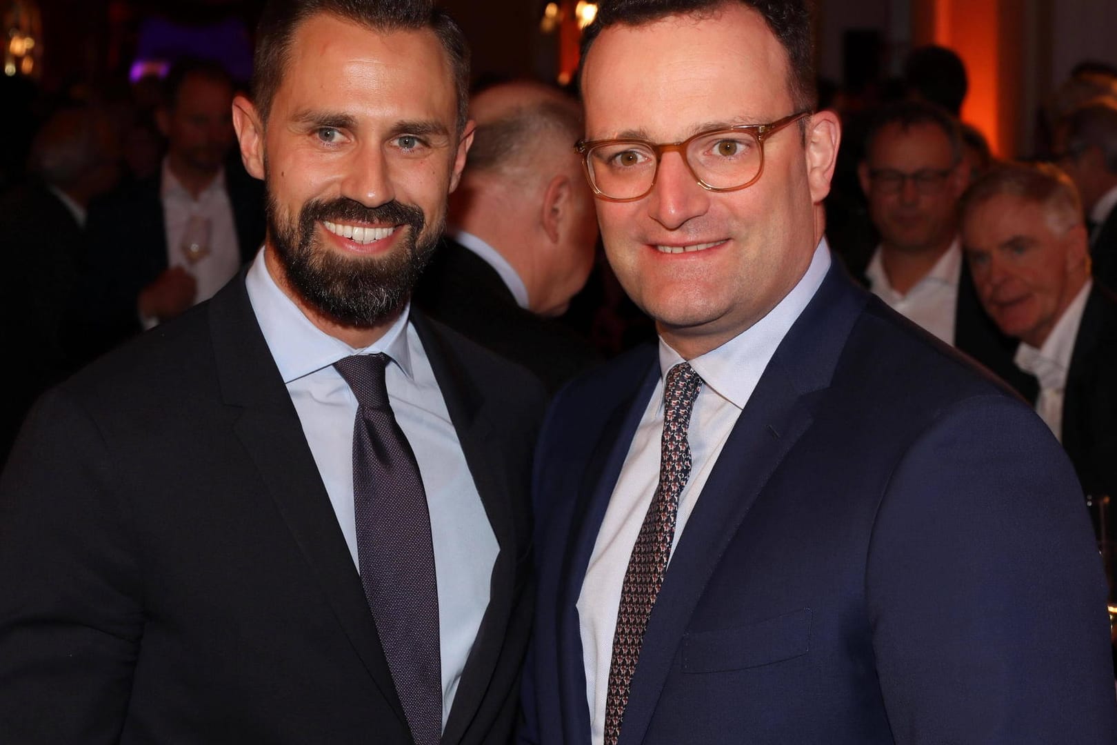 Daniel Funke und Jens Spahn: Das Unternehmen, für das Funke als Lobbyist tätig ist, hat Spahns Ministerium offenbar Masken verkauft.
