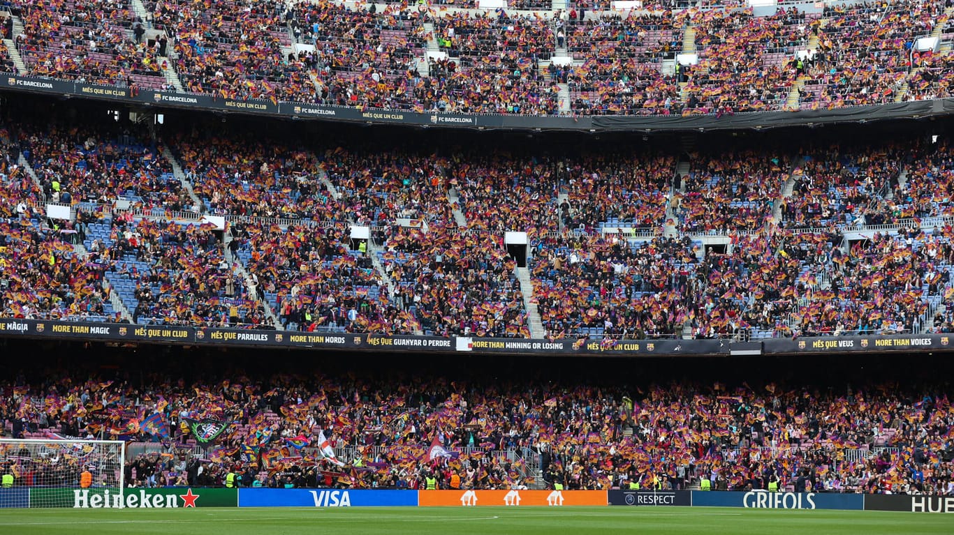 Das Camp Nou: Beim Champions-League-Spiel zwischen dem FC Barcelona und dem VfL Wolfsburg der Frauen kam es zu einem Weltrekord von 91.648 Zuschauern.