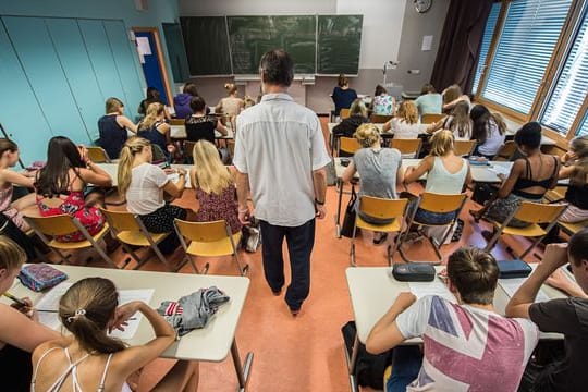 Etwa 7700 15-Jährige haben an rund 270 Schulen im Land an der Vergleichsstudie teilgenommen.