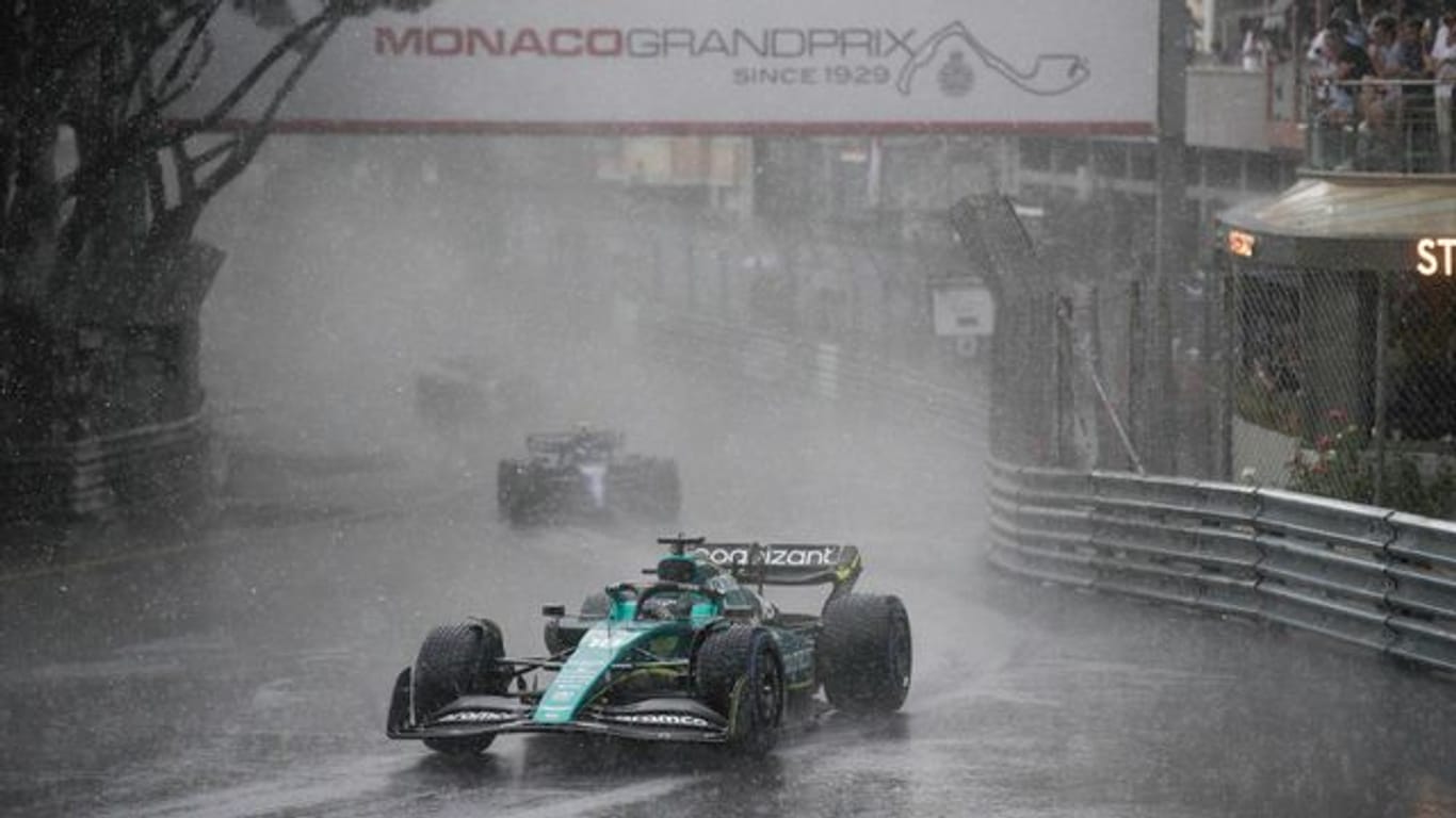 Starker Regen sorgte in Monaco für Verzögerung.