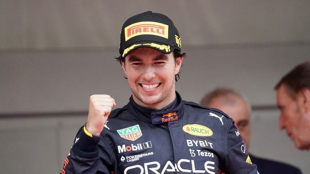 Red-Bull-Pilot Sergio Perez aus Mexiko fährt den Sieg beim Großen Preis von Monaco ein.