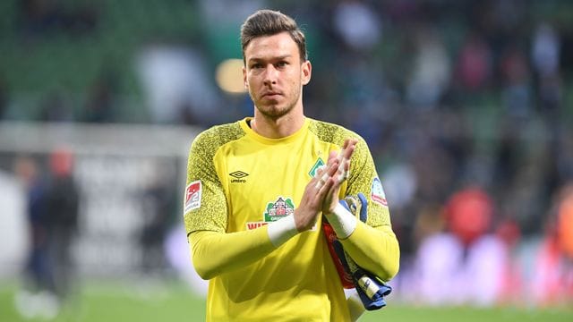 Werder-Torwart Jiri Pavlenka wurde positiv auf das Coronavirus getestet.