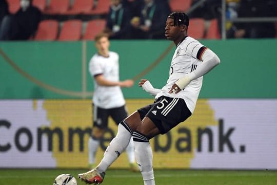 Gilt beim VfL Bochum als Verkaufskandidat: Armel Bella Kotchap.