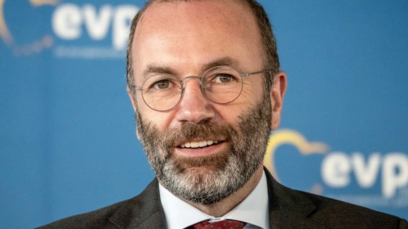 CSU-Politiker Manfred Weber kritisiert die Bundesregierung nach seiner Wahl.