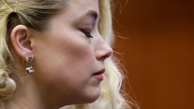 Schauspielerin Amber Heard muss sich gegen Ex-Mann Johnny Depp geschlagen geben.