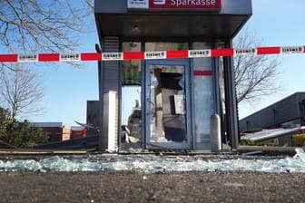 Ein gesprengter Geldautomat einer Sparkasse im nordrhein-westfälischen Kranenburg (2020).